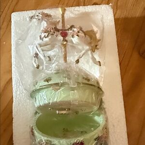 Mint Green Trinket Box with Pink Floral Design